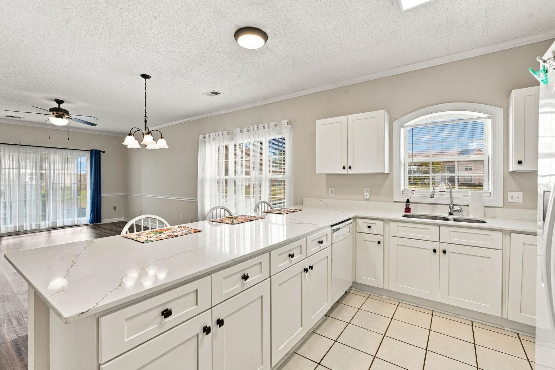 3983 Forsythia Ct. Photo 8