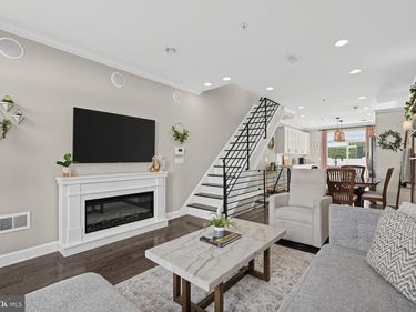 522 MERCY STREET, PHILADELPHIA, PA 19148