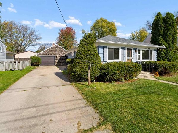 232 FREDERICK STREET, Menasha, WI 54952