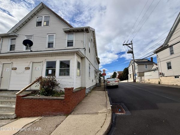 640 Seybert Street, Hazleton, PA 18201