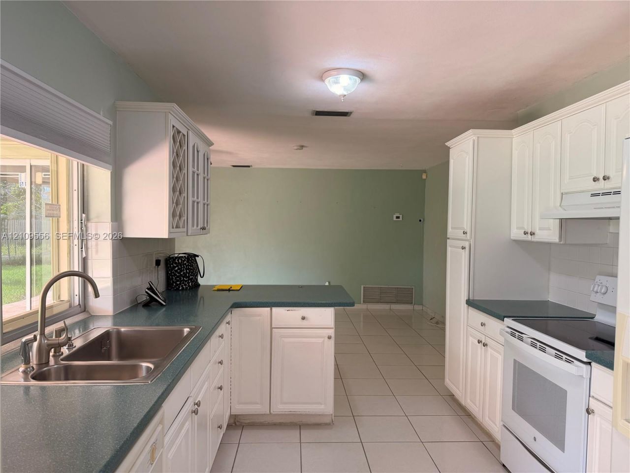 7140 Bamboo St, Miami Lakes, FL 33014 Photo