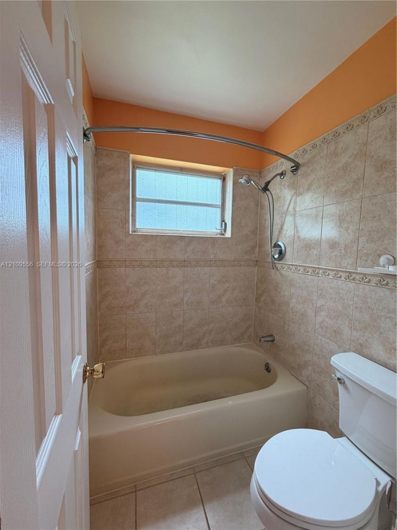 7140 Bamboo St, Miami Lakes, FL 33014 Photo