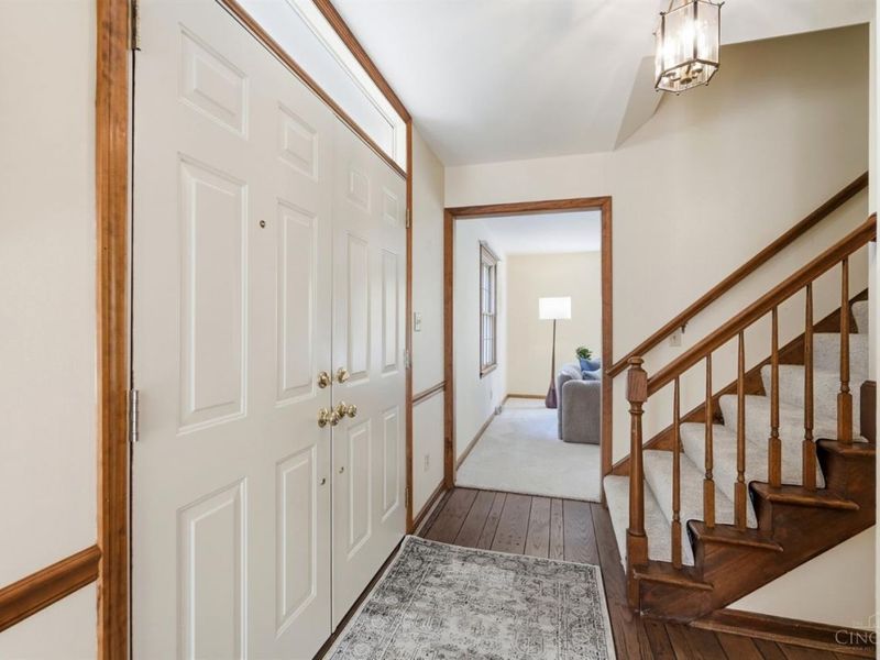 1091 Raintree Drive, Milford, OH 45150 Photo 6