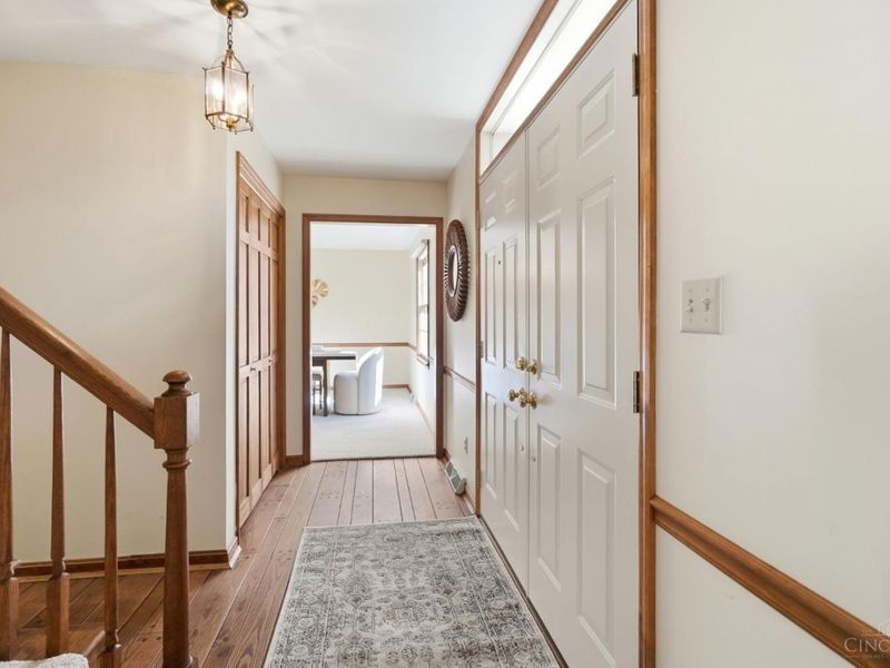 1091 Raintree Drive, Milford, OH 45150 Photo 7