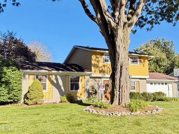1929 Sunnylawn Drive, Toledo, OH 43614