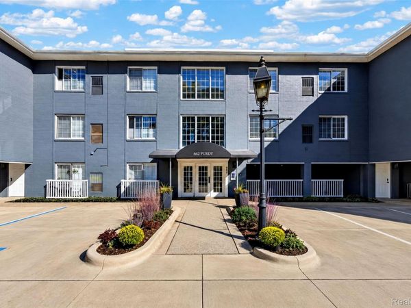 662 Purdy Street, Unit 318, Birmingham, Mi 48009