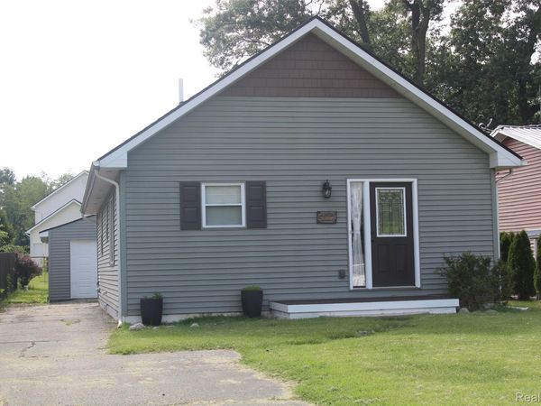 5735 Lake Grove Drive , White Lake Township, Mi 48383