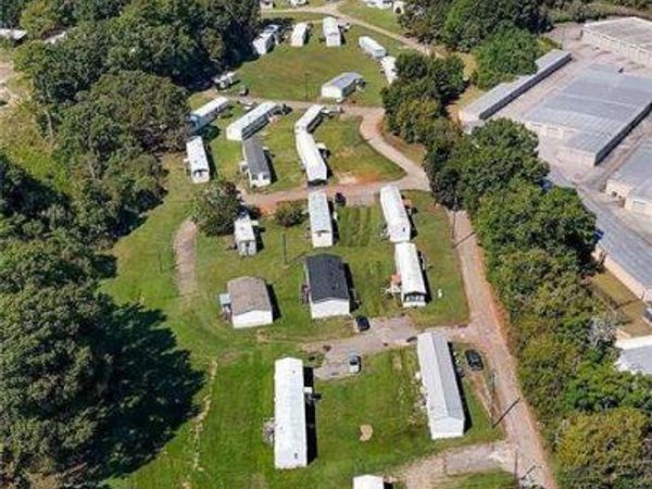2184 W Point Road, Lagrange, GA 30240