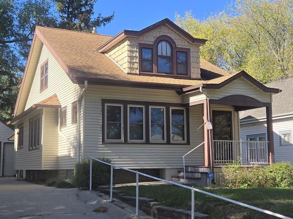 2567 N 54th STREET, Milwaukee, WI 53210