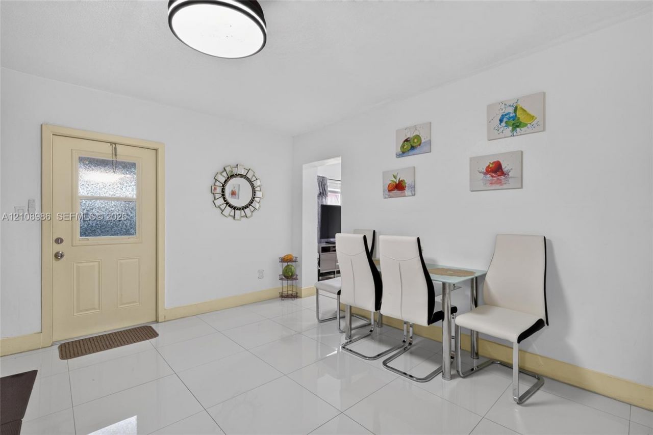 Please Call For Address, Hialeah, FL 33012 Photo