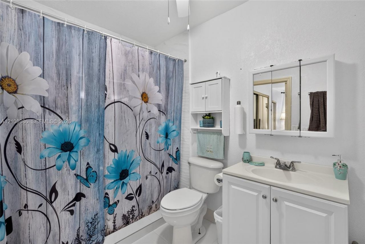 Please Call For Address, Hialeah, FL 33012 Photo