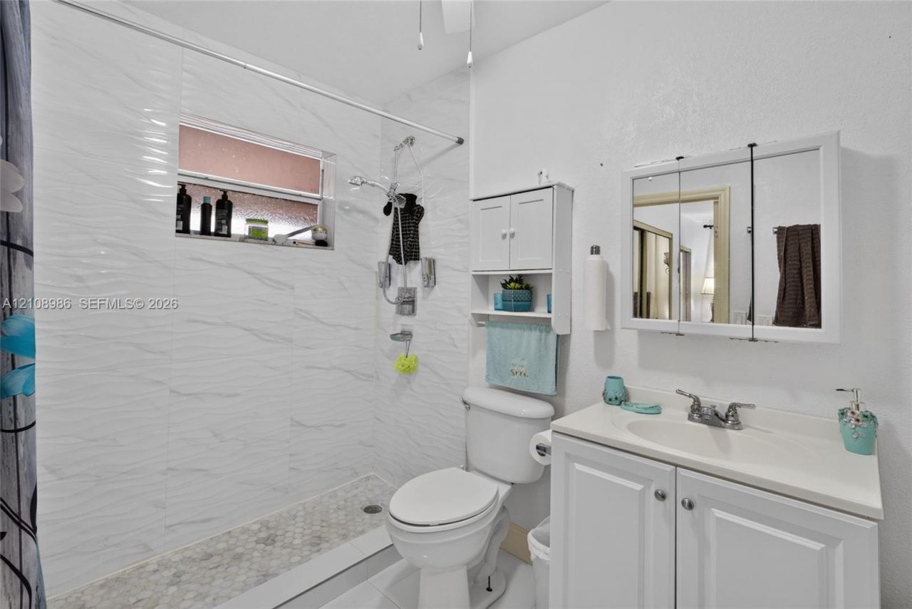 Please Call For Address, Hialeah, FL 33012 Photo