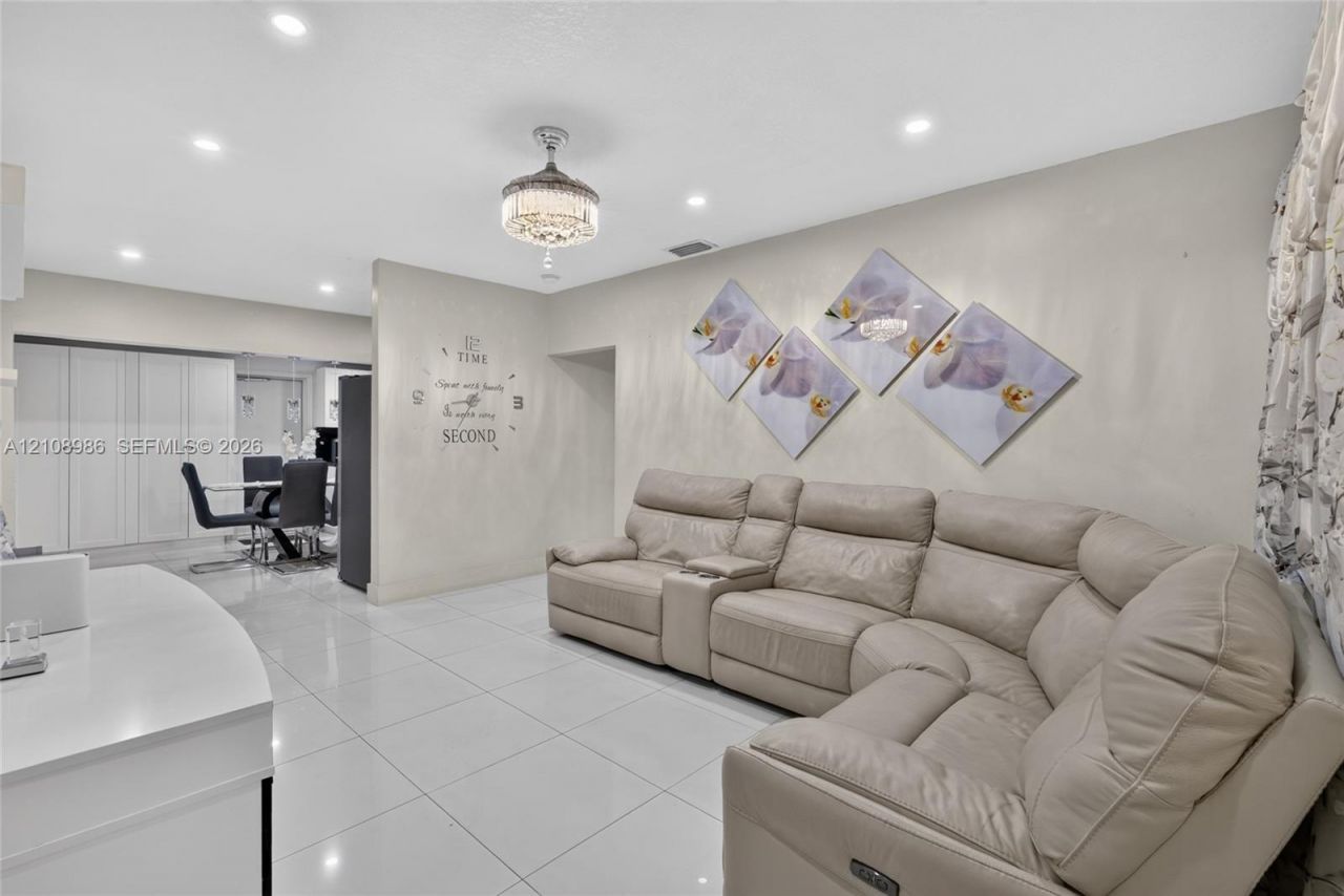 Please Call For Address, Hialeah, FL 33012 Photo