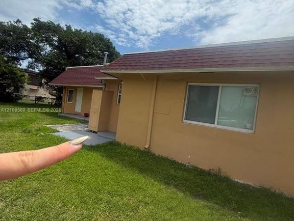 1203 NE 109th St , Unit 3, Miami, FL 33161