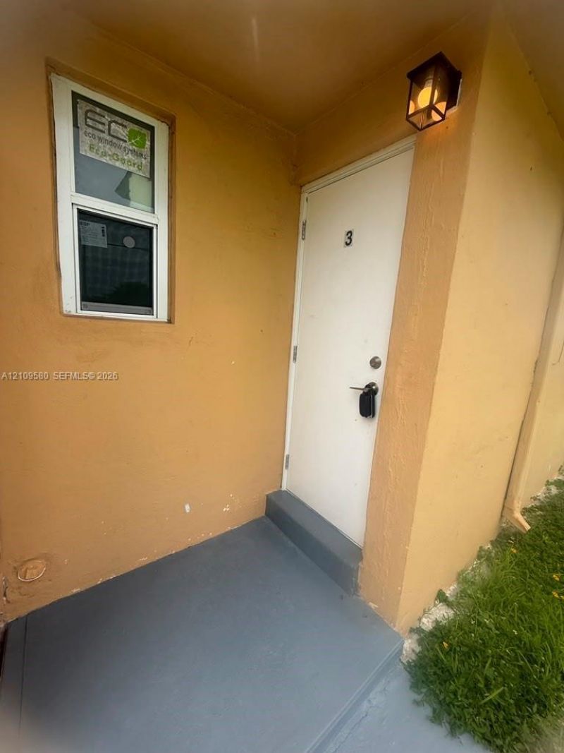 1203 NE 109th St , Unit 3, Miami, FL 33161 Photo