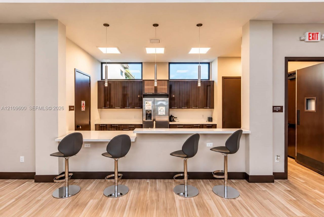 15742 NW 88th Ave , Unit 15742, Miami Lakes, FL 33018 Photo