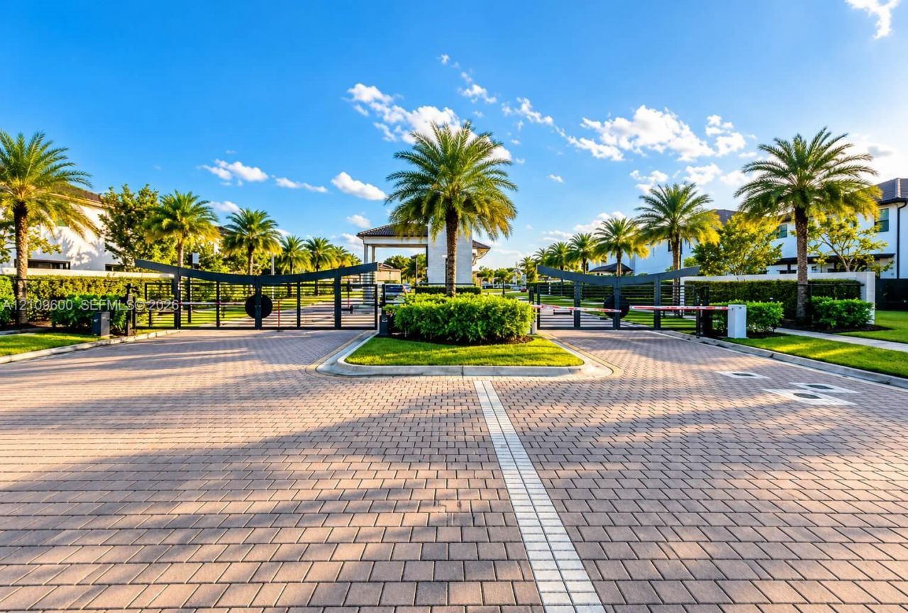 15742 NW 88th Ave , Unit 15742, Miami Lakes, FL 33018 Photo