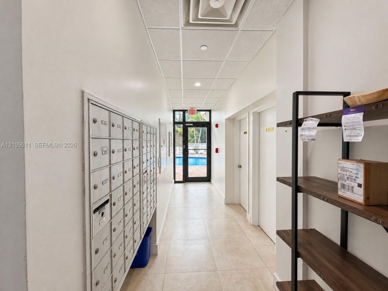 77 Crandon Blvd, Unit 3C, Key Biscayne, FL 33149 Photo