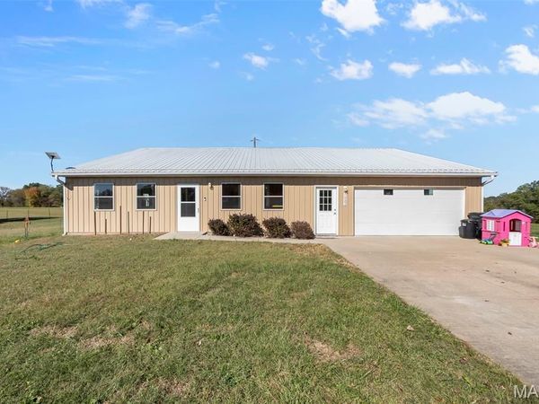 1023 County Road 349 , Jackson, MO 63755