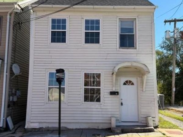 115 N SPRING STREET , MARTINSBURG, WV 25401