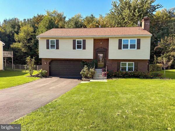 415 APPALOOSA WAY, RED LION, PA 17356