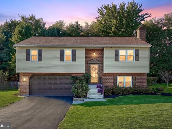 415 APPALOOSA WAY, RED LION, PA 17356
