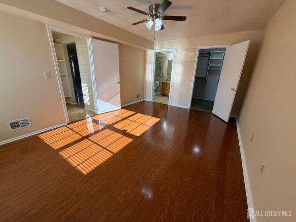 1101 Stony Brook Way , North Brunswick, NJ 08902