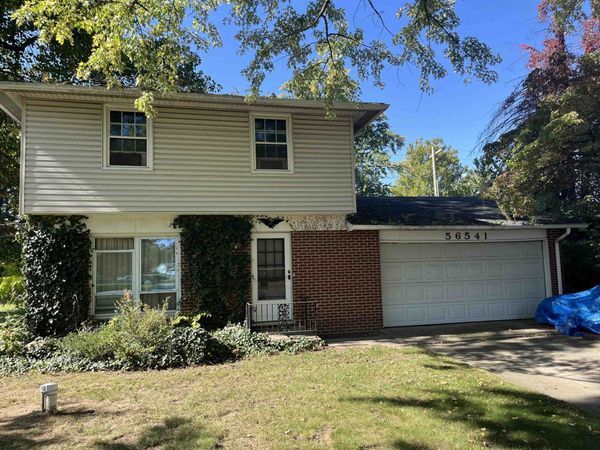 56541 Mark Manor Drive, Elkhart, IN 46514