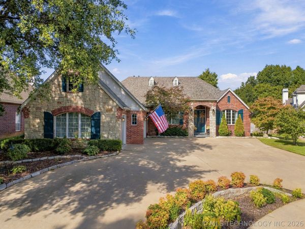 8707 E 104th Street S, Tulsa, OK 74133