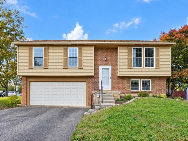 2266 Shirlene Drive , Grove City, OH 43123