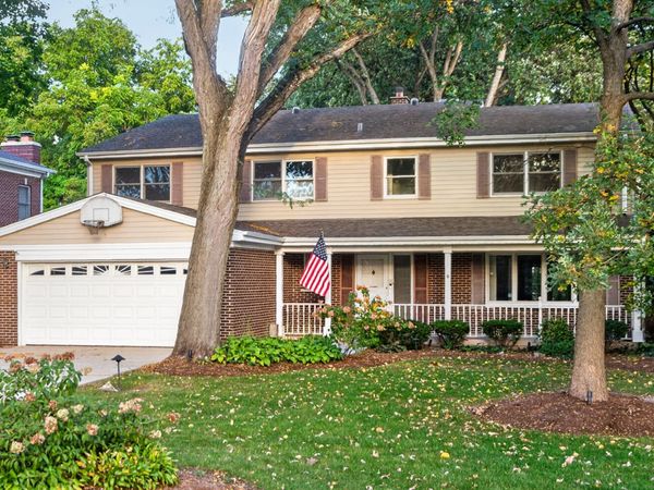 629 N Forrest Avenue , Arlington Heights, IL 60004