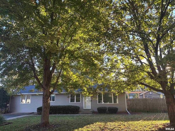 406 N WALTER Street, Yates City, IL 61572