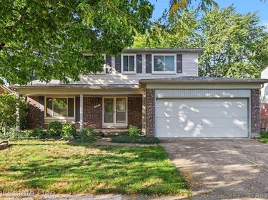1687 Crestline Drive, Troy, Mi 48083