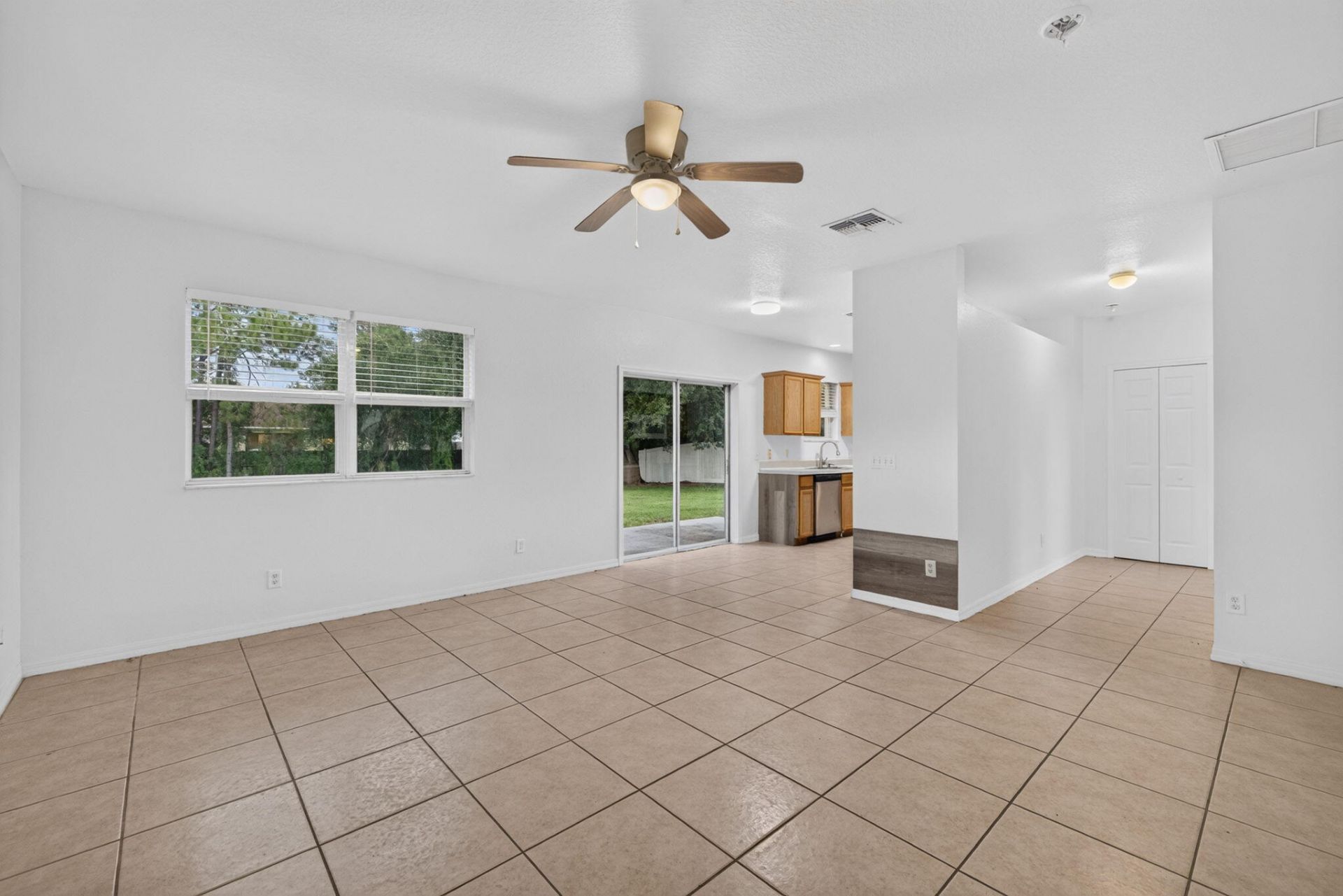 1965 SW Bellevue Avenue, Port Saint Lucie, FL 34953 Photo