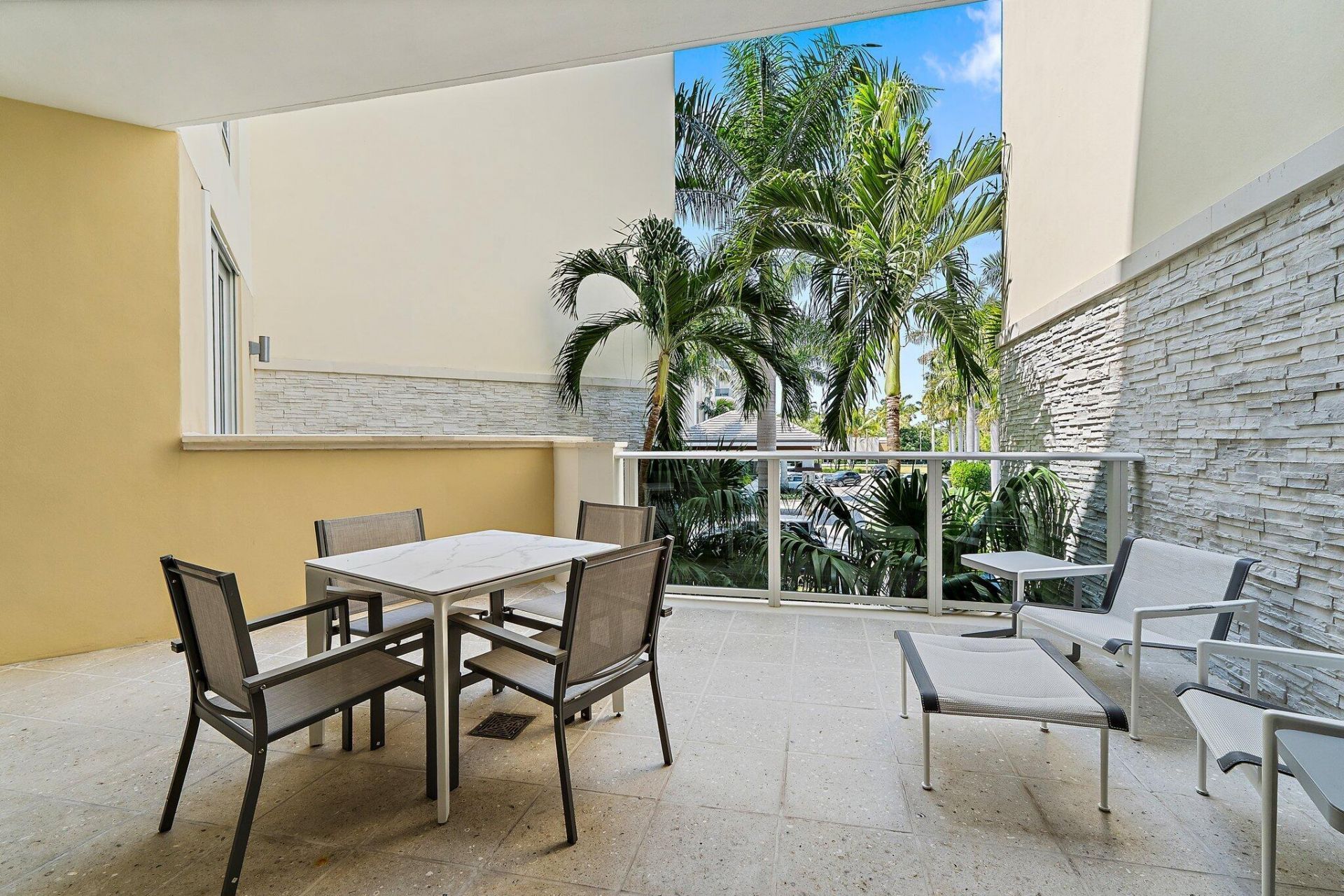2720 Donald Ross Road, Unit 202, Palm Beach Gardens, FL 33410 Photo