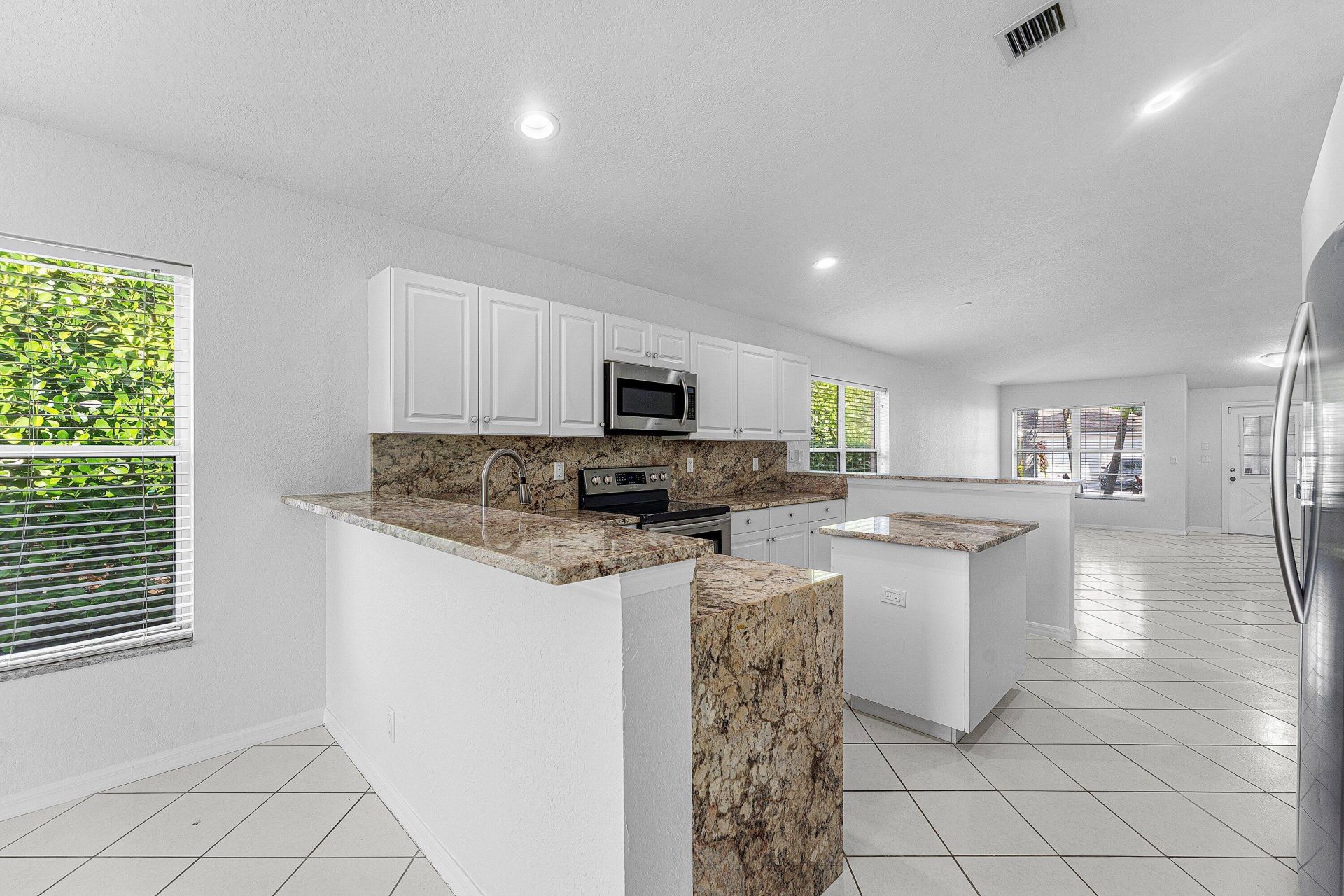 5427 Club Circle, Haverhill, FL 33415 Photo
