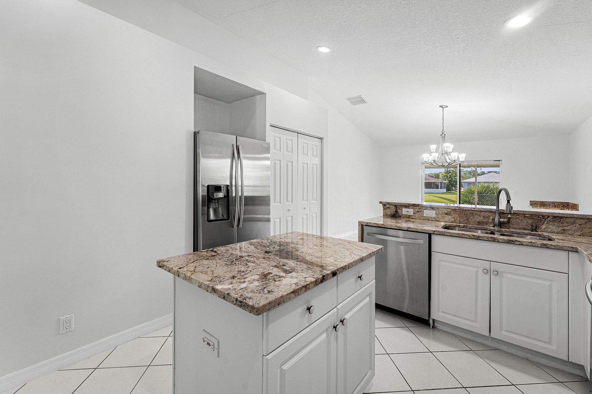5427 Club Circle, Haverhill, FL 33415 Photo