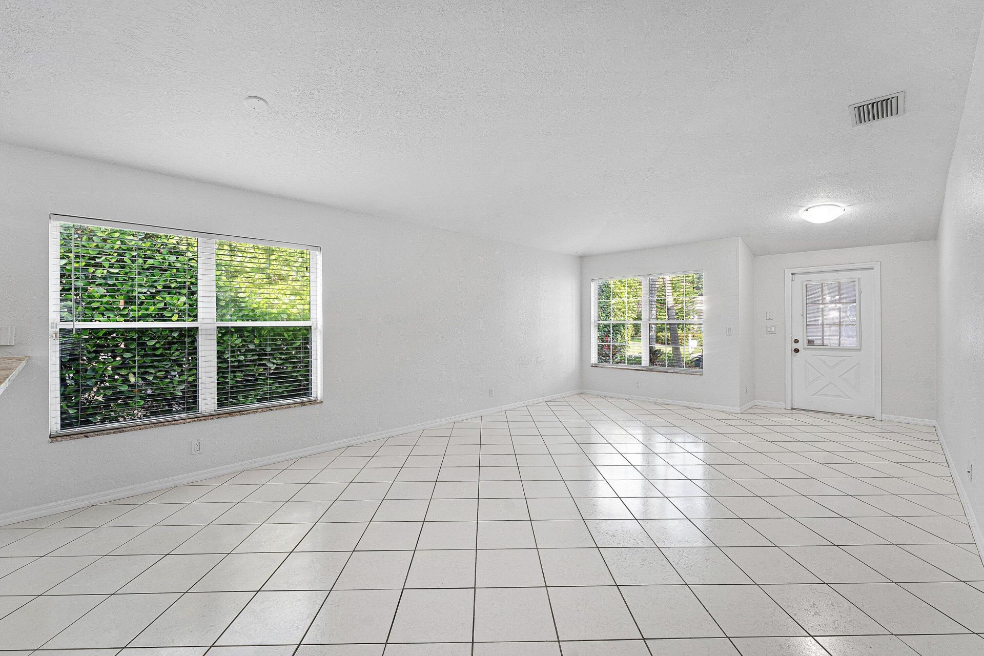 5427 Club Circle, Haverhill, FL 33415 Photo
