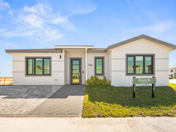 1422 Herzog Drive, Okeechobee, FL 34974