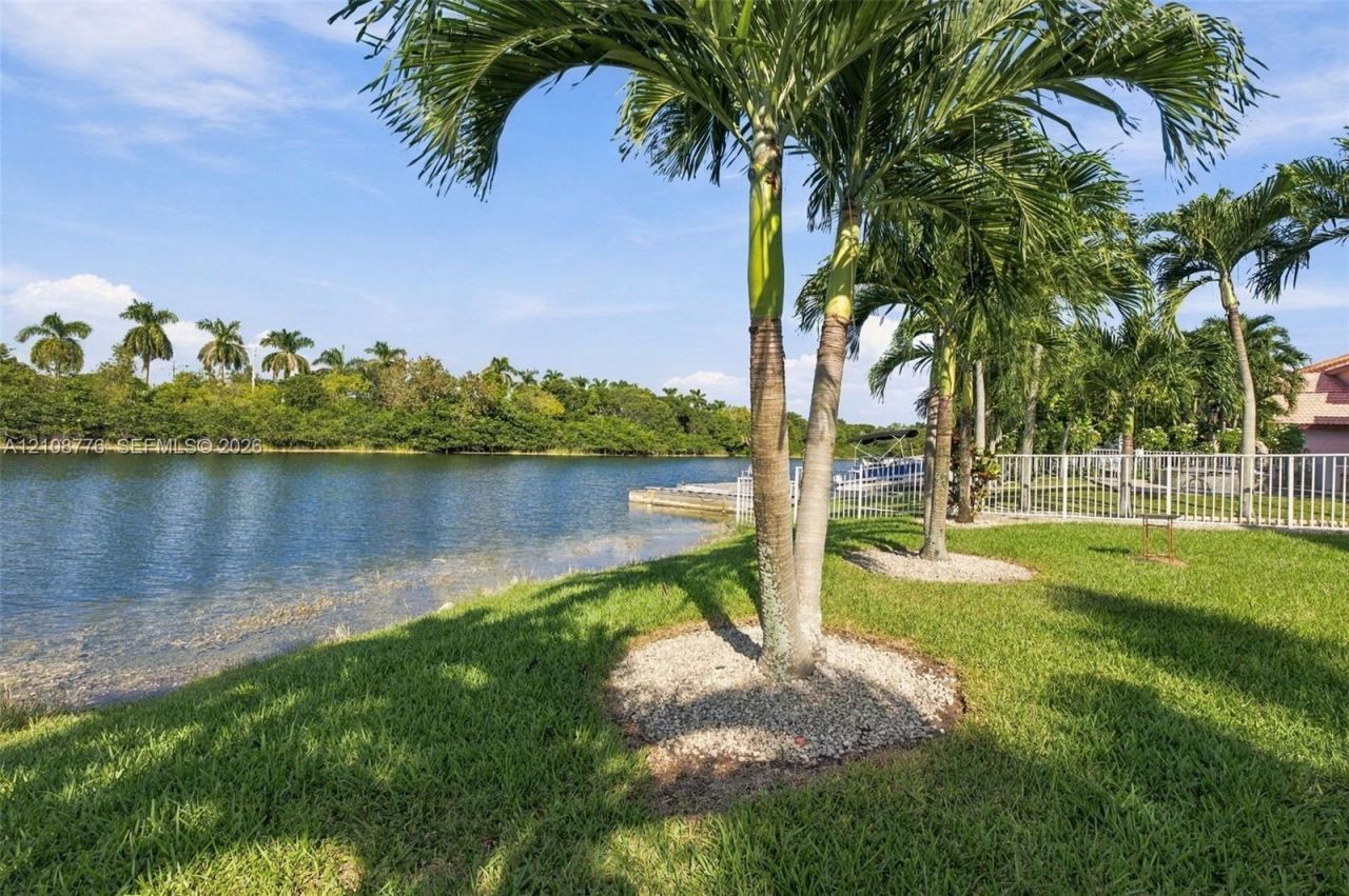 18041 SW 33rd St , Miramar, FL 33029 Photo