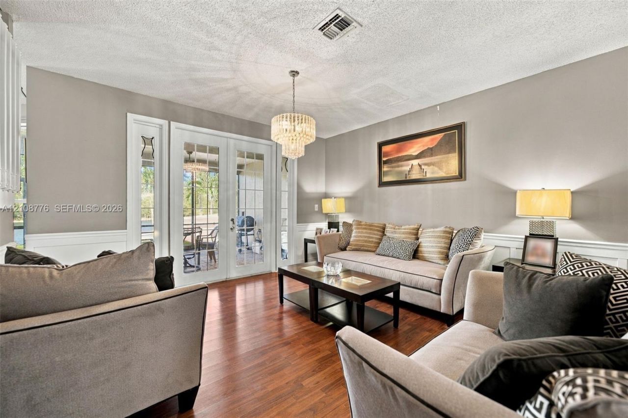 18041 SW 33rd St , Miramar, FL 33029 Photo