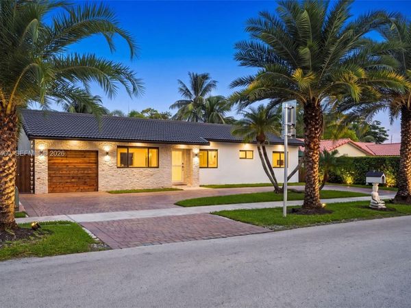 15245 SW 99th Ct , Miami, FL 33157