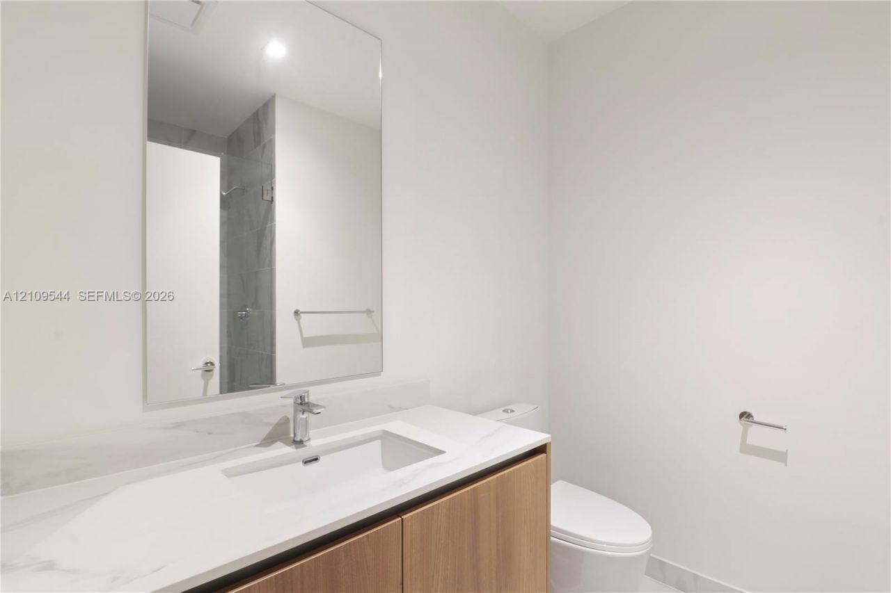 1400 Biscayne Blvd , Unit 605, Miami, FL 33132 Photo