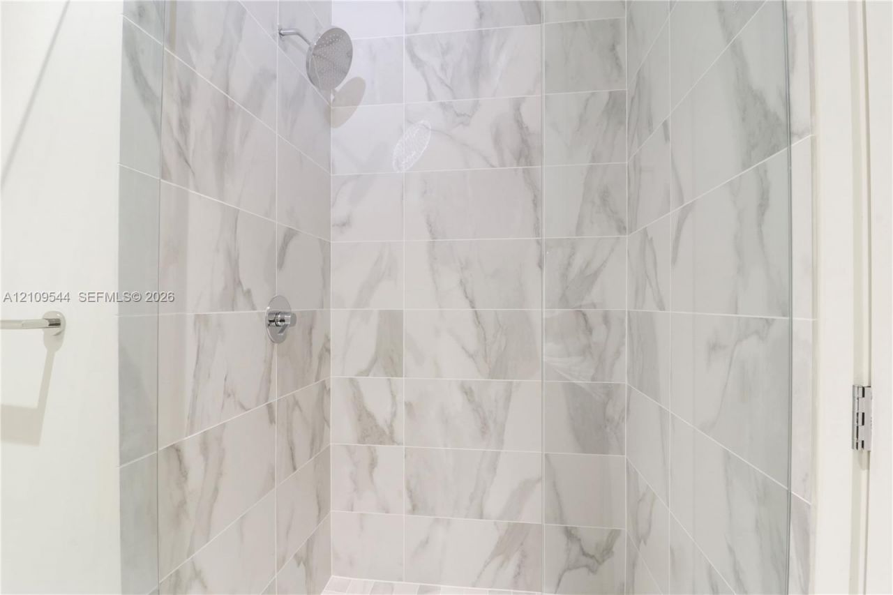1400 Biscayne Blvd , Unit 605, Miami, FL 33132 Photo