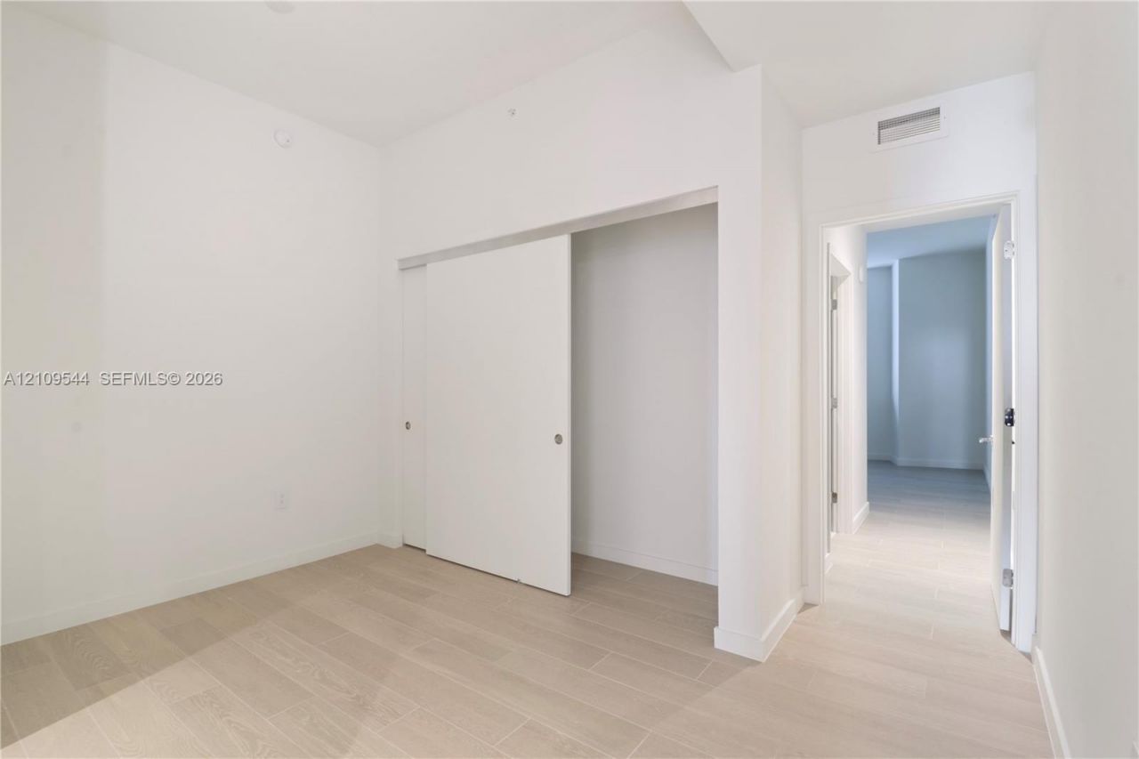 1400 Biscayne Blvd , Unit 605, Miami, FL 33132 Photo