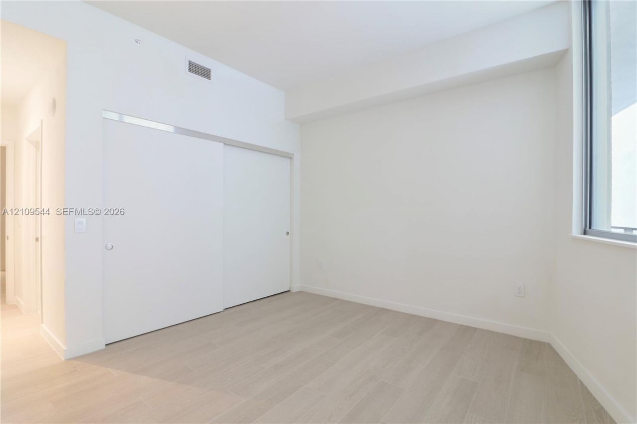 1400 Biscayne Blvd , Unit 605, Miami, FL 33132 Photo