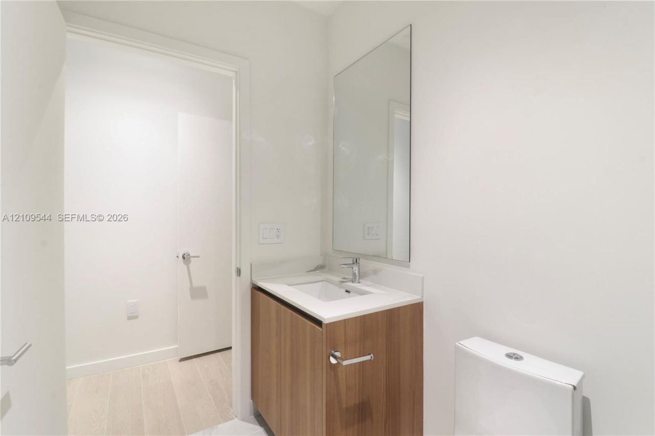 1400 Biscayne Blvd , Unit 605, Miami, FL 33132 Photo