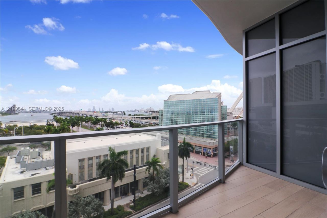 1400 Biscayne Blvd , Unit 605, Miami, FL 33132 Photo