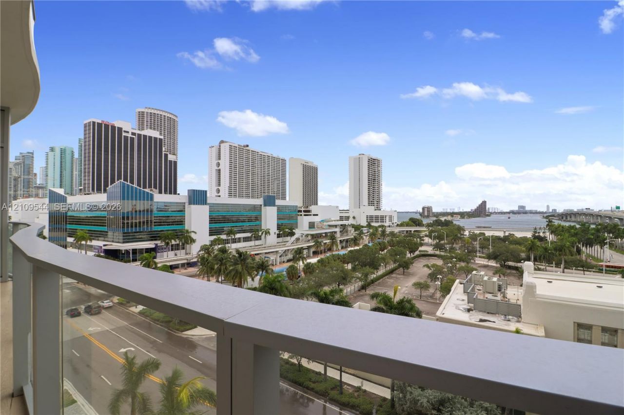 1400 Biscayne Blvd , Unit 605, Miami, FL 33132 Photo