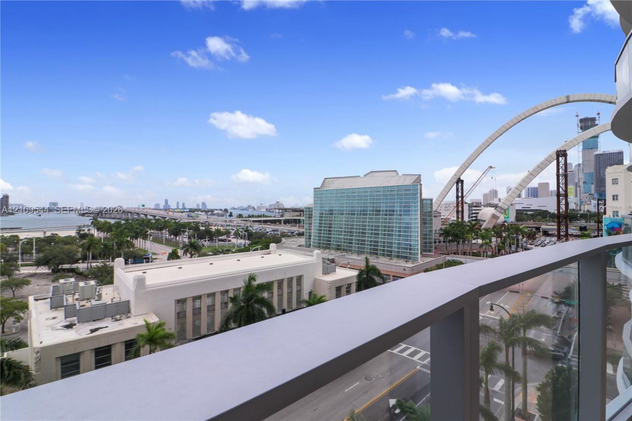 1400 Biscayne Blvd , Unit 605, Miami, FL 33132 Photo